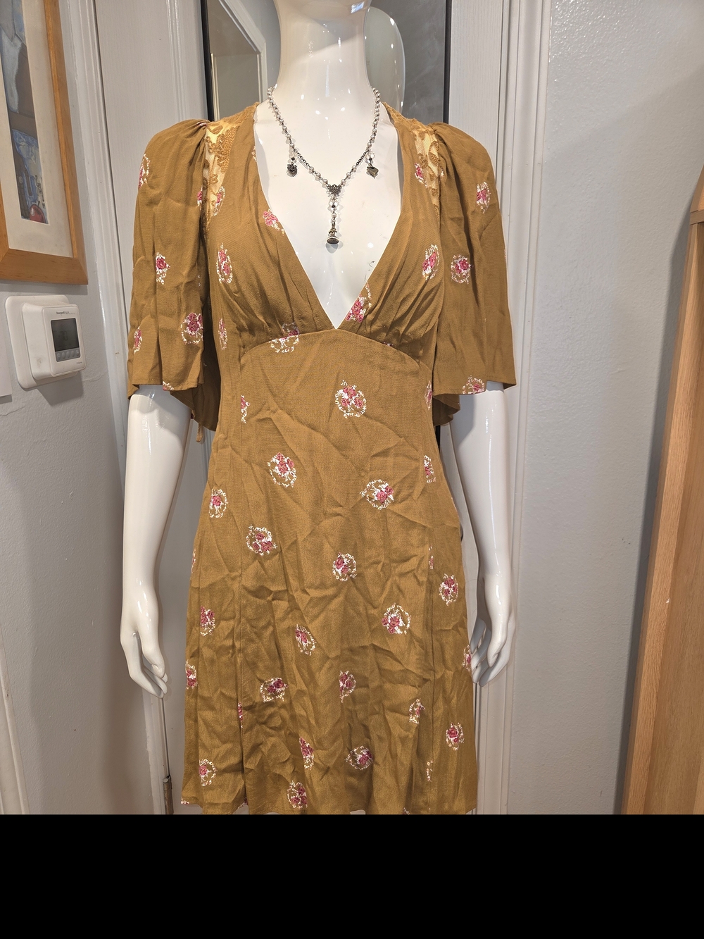 Free People Beautiful Mustard Floral V-Neck Women's Dress Sz 10